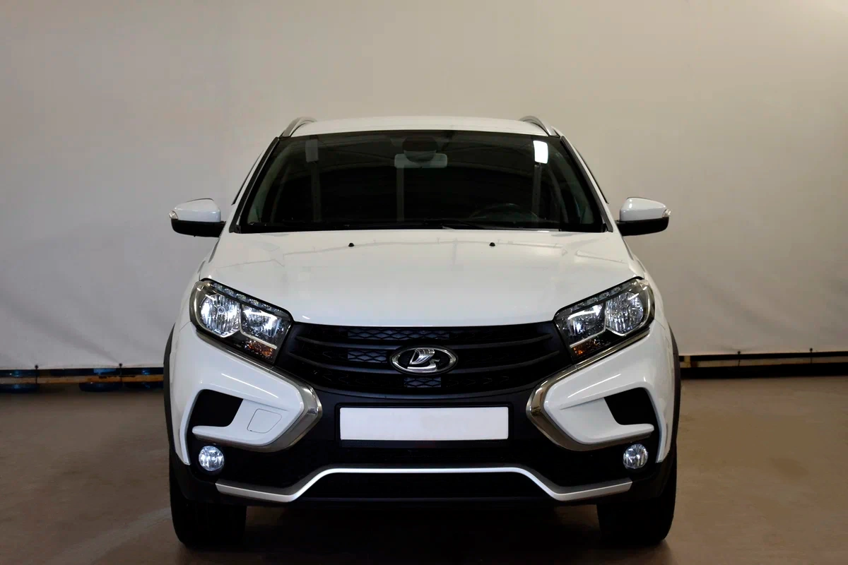Lada Xray Cross
